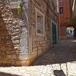 Apartments Lavanda And Oliva